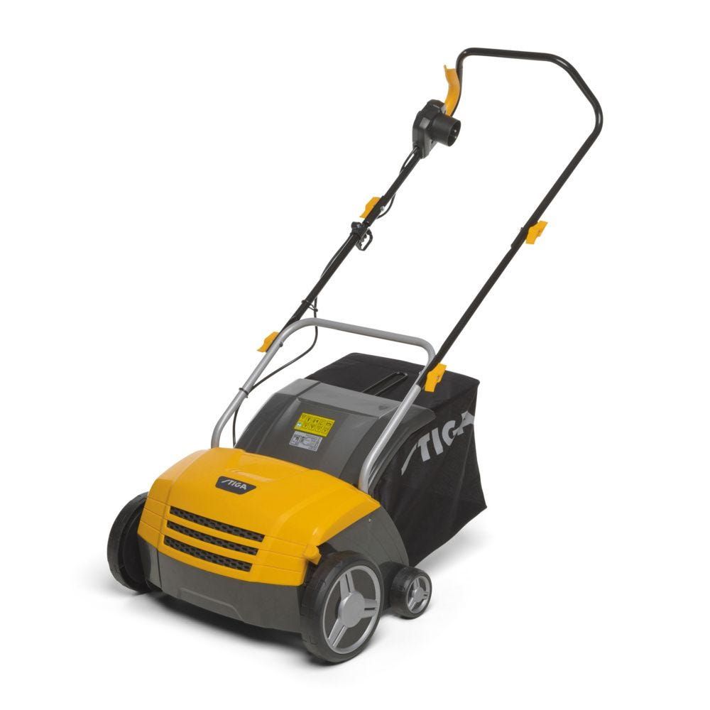 Stiga SV 213 E Electric Lawn Scarifier 1300w / 32cm Stiga SV 213 E Electric Lawn Scarifier 1300w / 32cm